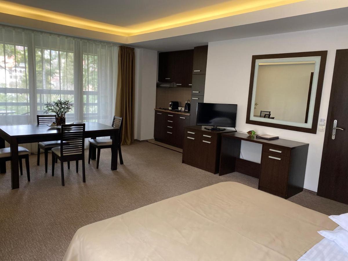 Hotel Smart Sinaia Zewnętrze zdjęcie