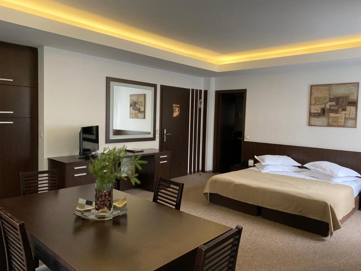 Hotel Smart Sinaia Zewnętrze zdjęcie