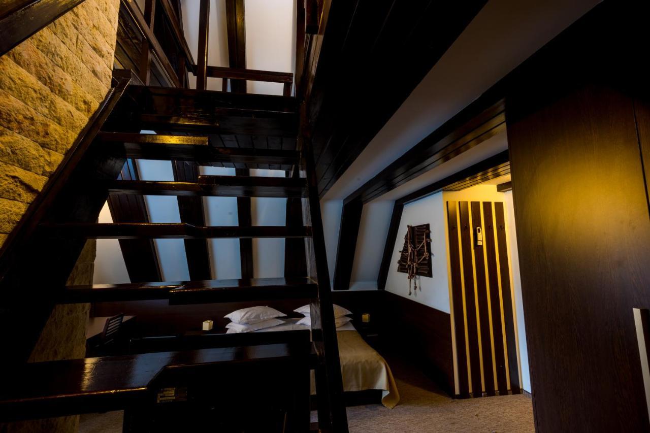 Hotel Smart Sinaia Zewnętrze zdjęcie