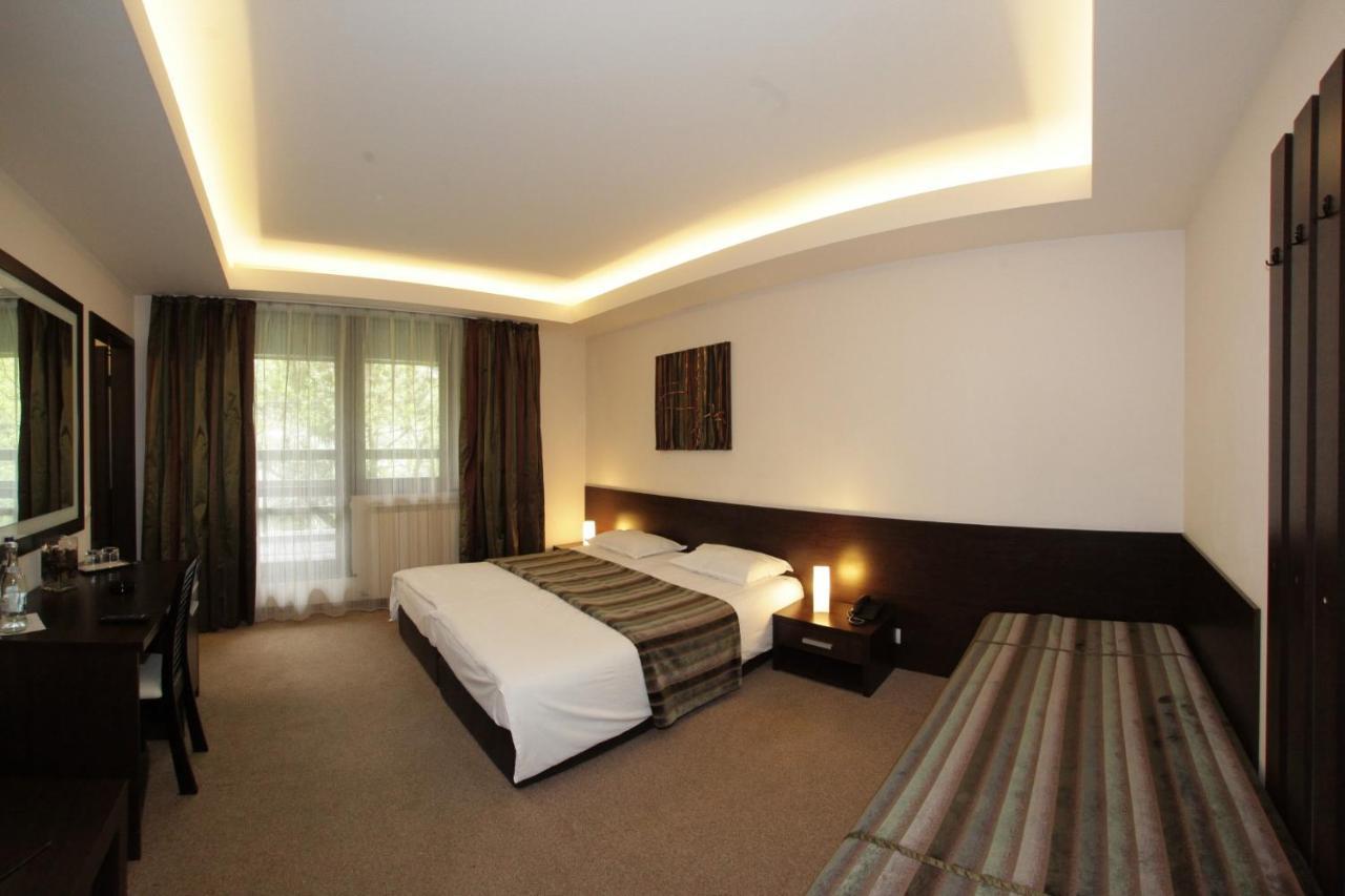 Hotel Smart Sinaia Zewnętrze zdjęcie